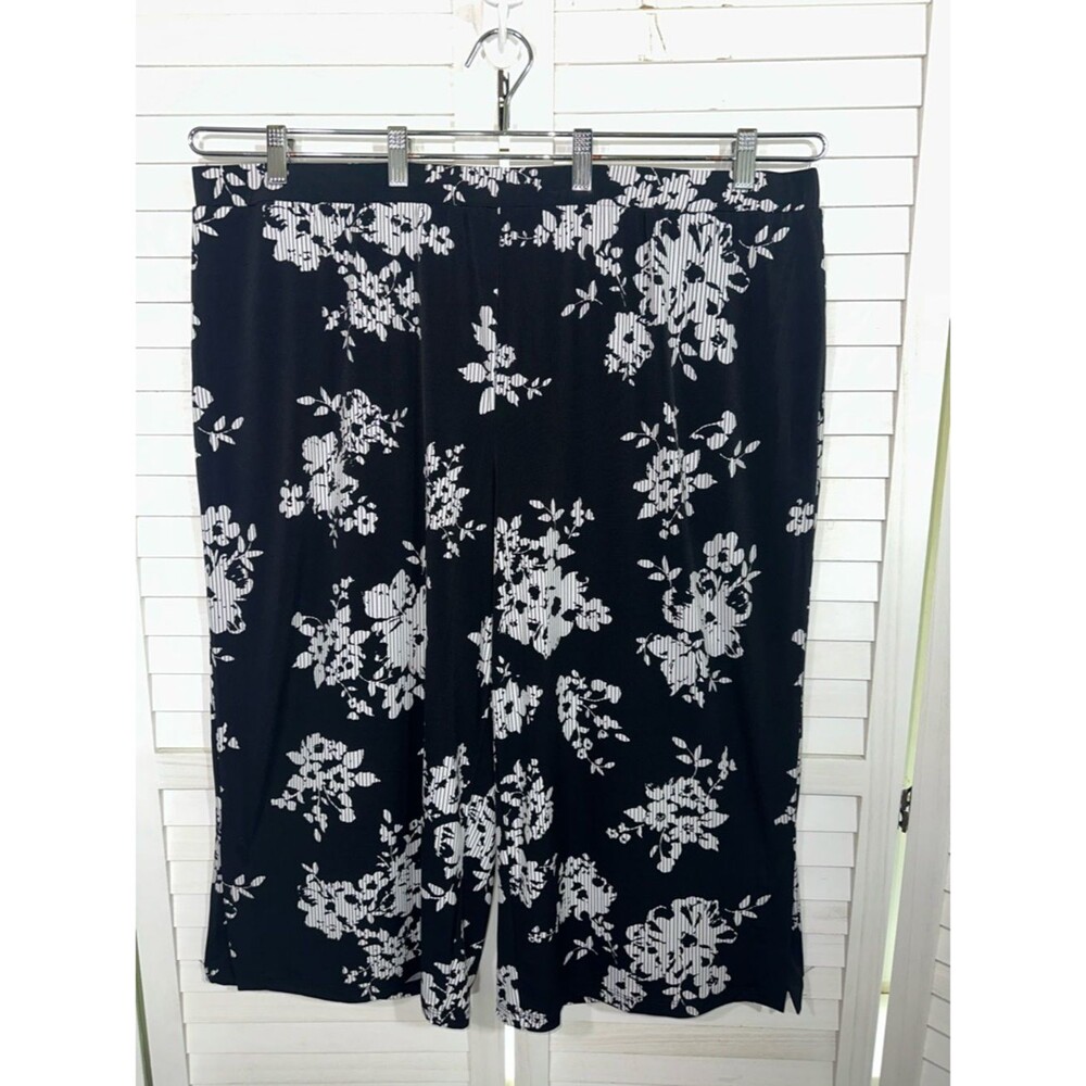 Susan Graver Liquid Knit Crop Pants Size 2X Like New - Picture 2 of 8
